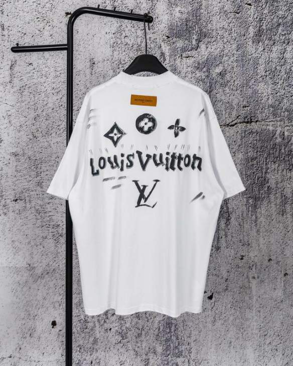 Picture of Louis Vuitton T Shirts Short _SKULVS-XLaatx337483